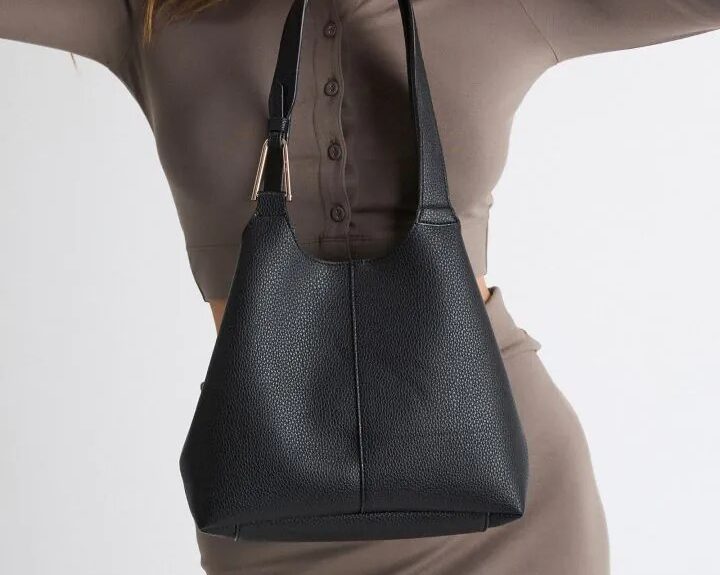 woman-handbags